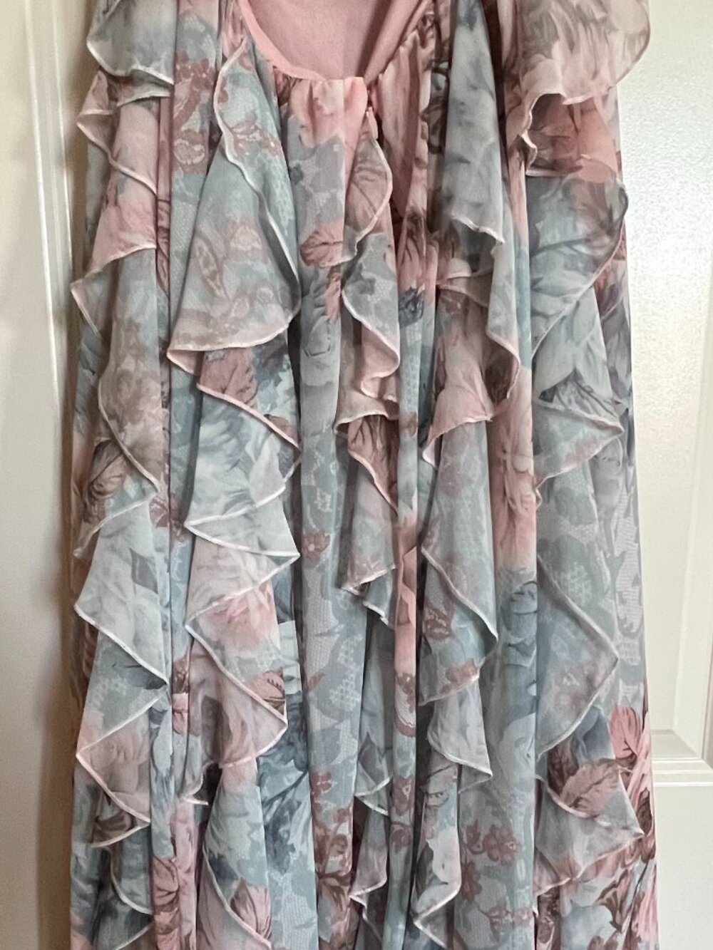 ASOS LUXE Halter Maxi Dress with Waterfall Ruffles – Lace Floral Print - Picture 6 of 13